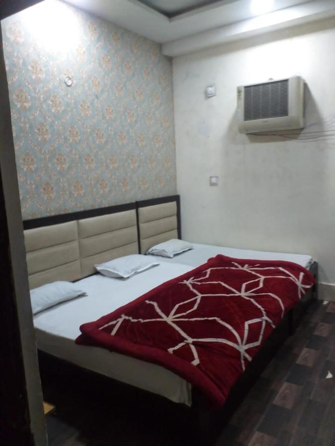 Abhiraj Guest House Mathura Eksteriør billede
